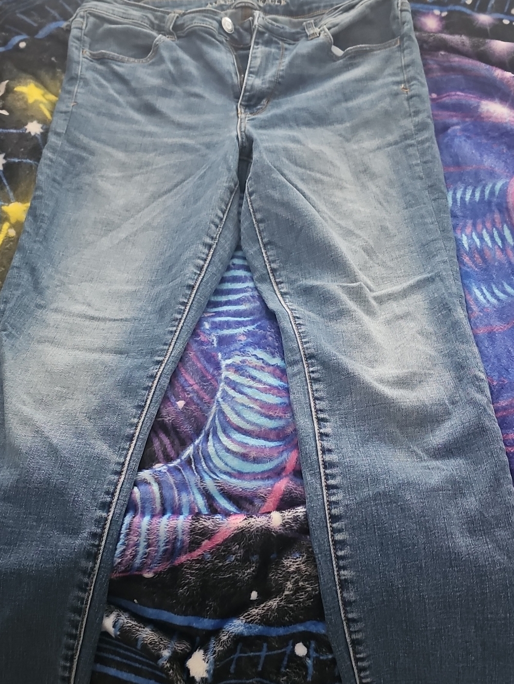 American Eagle Outfitters Faded Blue Skinny Jeans